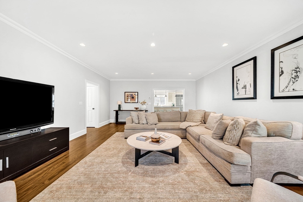 27 Garrison Road Wellesley, MA 02482 - Photo 16 of 32