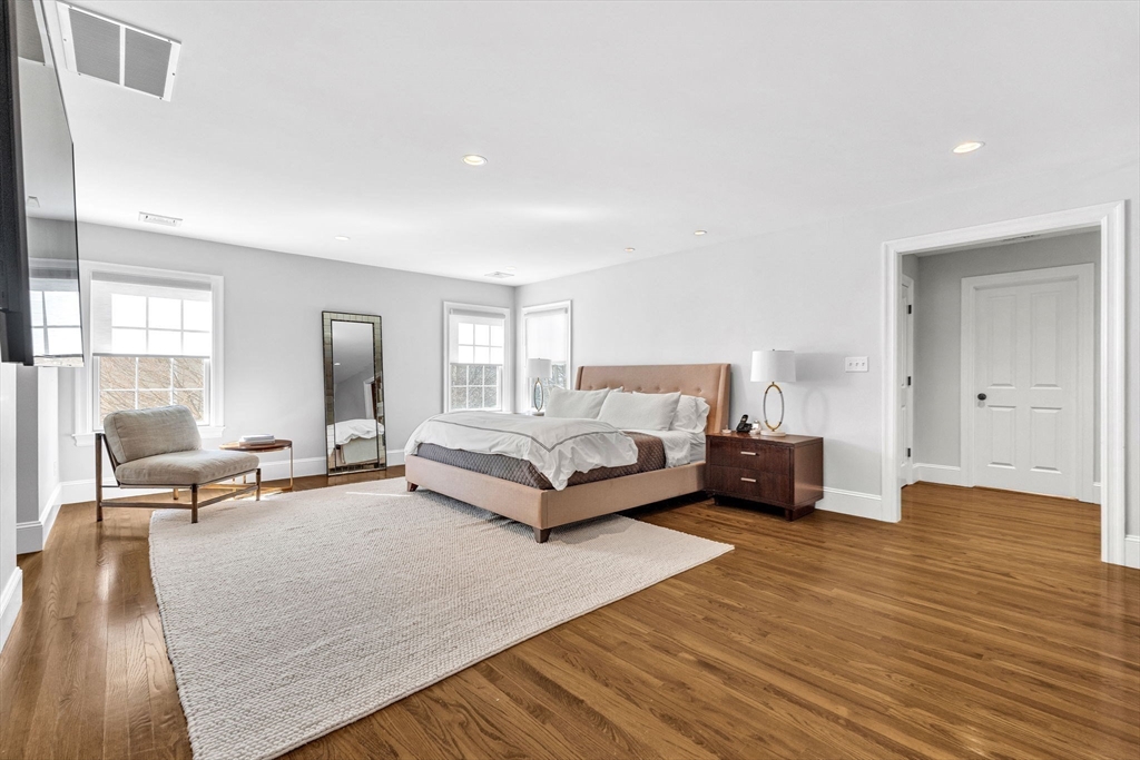 27 Garrison Road Wellesley, MA 02482 - Photo 19 of 32