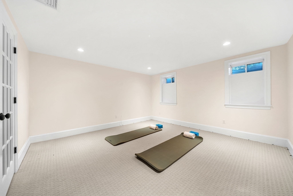 27 Garrison Road Wellesley, MA 02482 - Photo 30 of 32