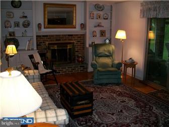 522 Cedar Hill Road Ambler, PA 19002 - Photo 7 of 12 Family Room
