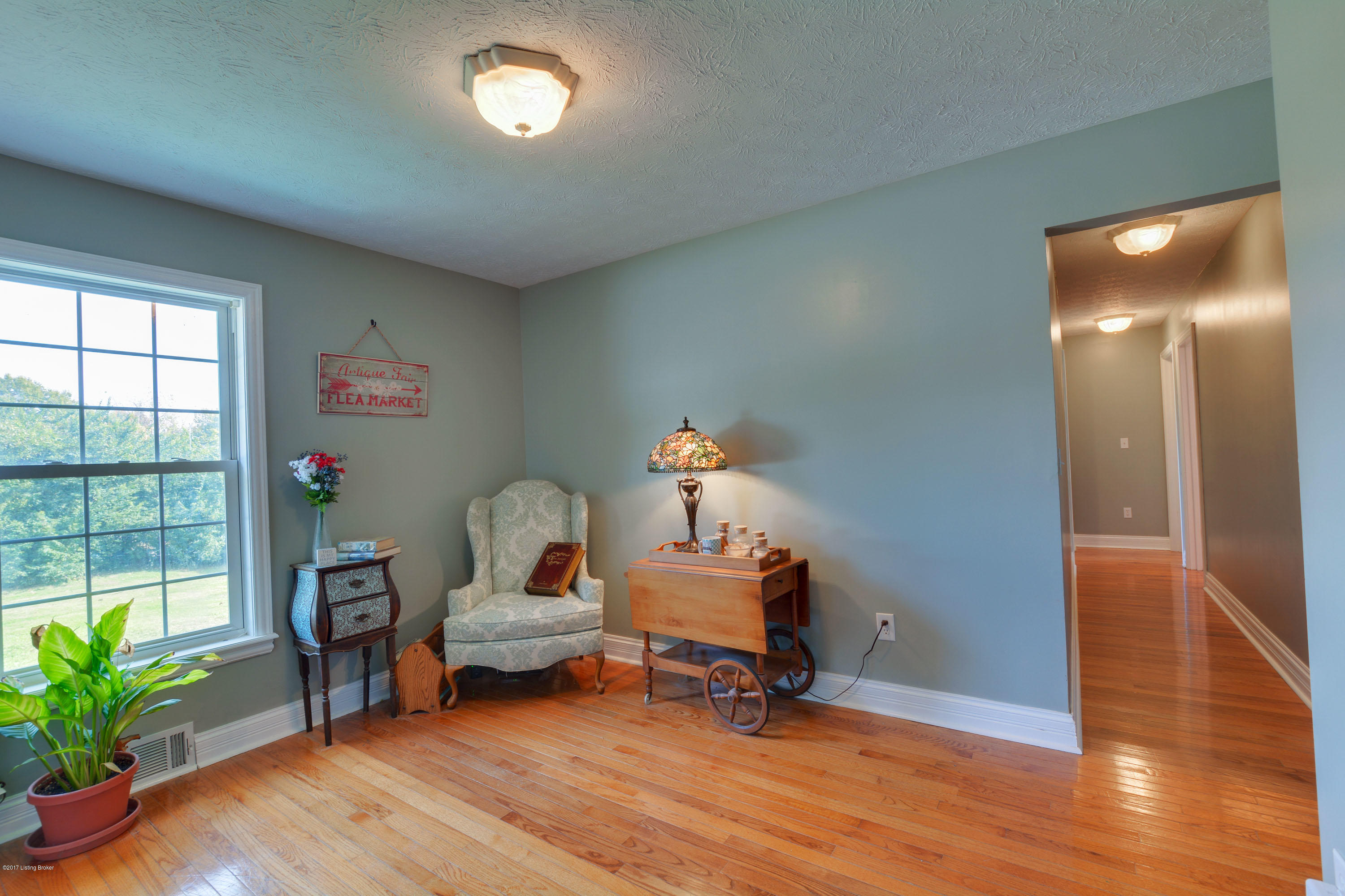 10703 Barricks Road Louisville, KY 40229 - Photo 32 of 45 10703_BarricksRd_40229_1032