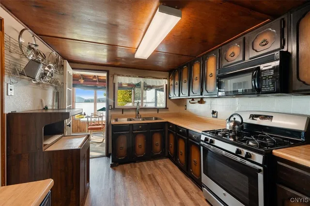 $1,395,000 | 122 Route 28 Inlet, Inlet, NY 13360