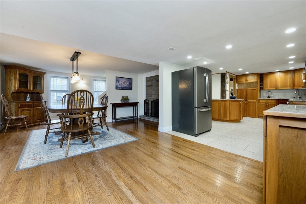182 Hines Road Cumberland, RI 02864 - Photo 3 of 26