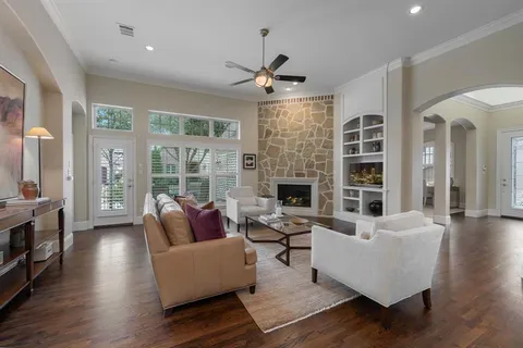 $750,000 | 6166 Stapleford Circle, Dallas, TX 75252