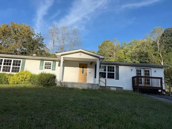 $56,000 | 3006 North Highway 421, Manchester, KY 40962