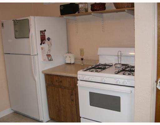 428 Ridgemont Drive Pittsburgh, PA 15220 - Photo 6 of 18 Kitchen.