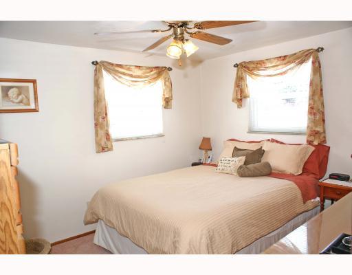 428 Ridgemont Drive Pittsburgh, PA 15220 - Photo 8 of 18 Master Bedroom.