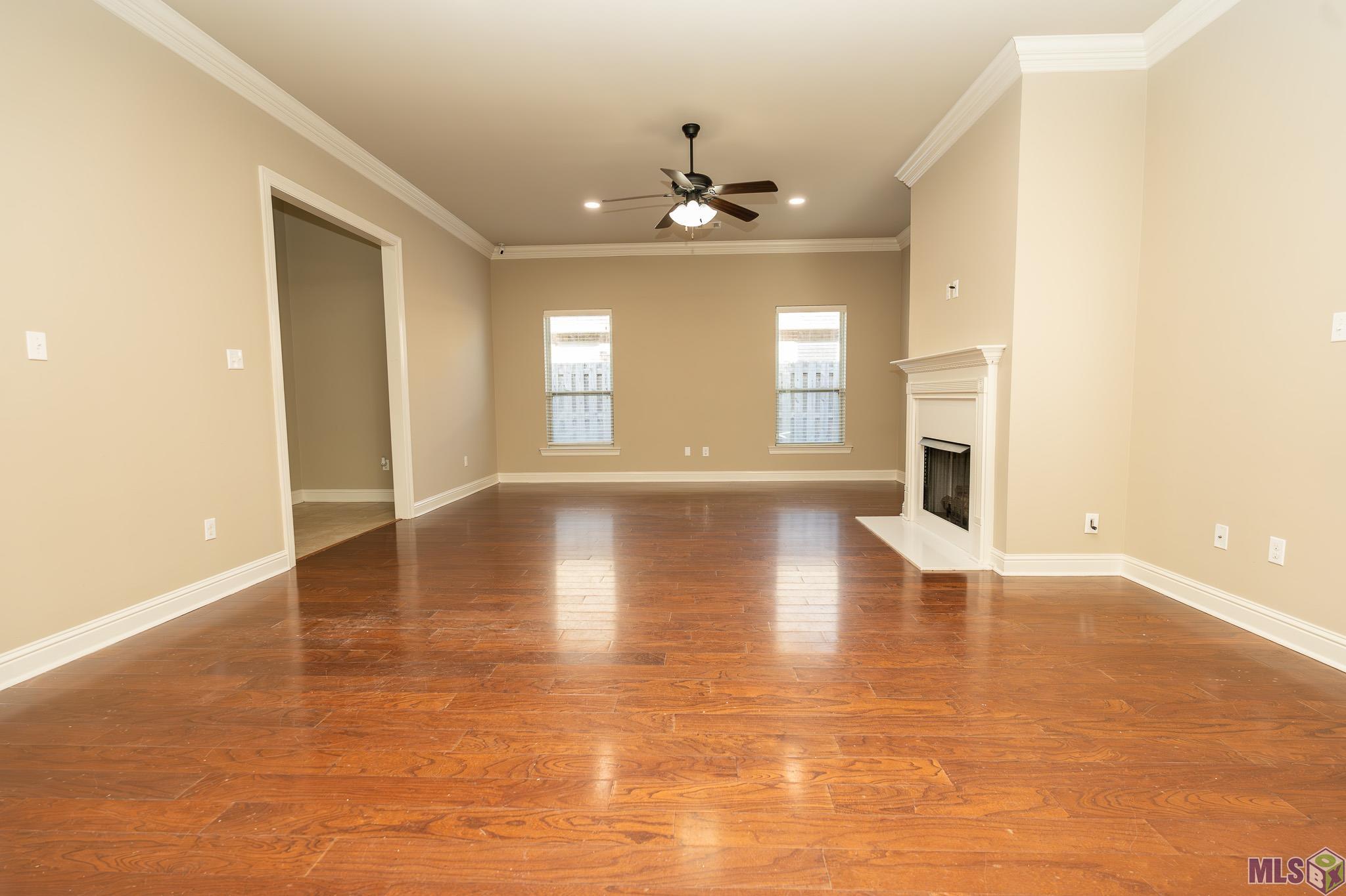 9045 Falling Oak Drive Baton Rouge, LA 70817 - Photo 3 of 25 Gallery Image 3