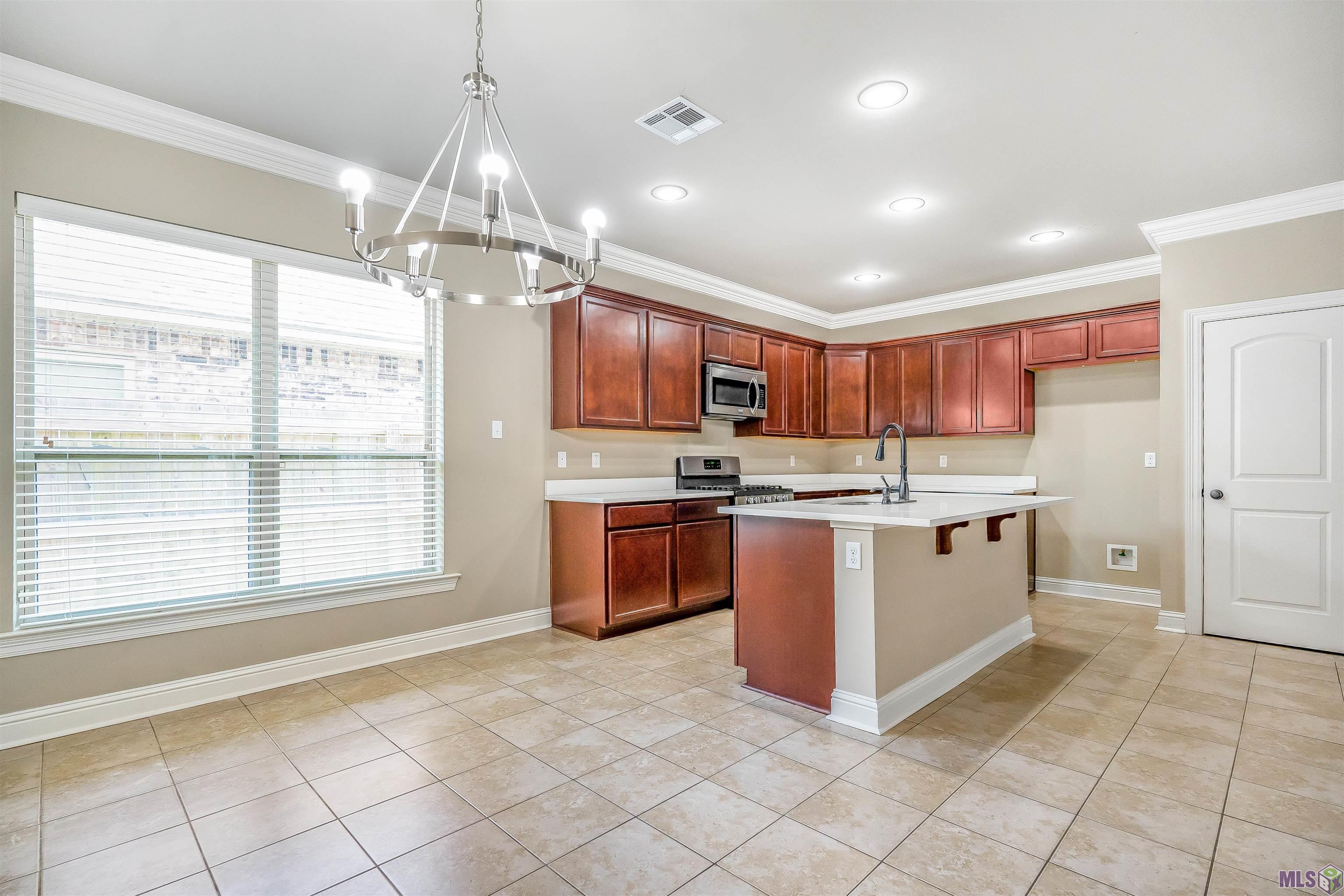 9045 Falling Oak Drive Baton Rouge, LA 70817 - Photo 7 of 25 Gallery Image 7