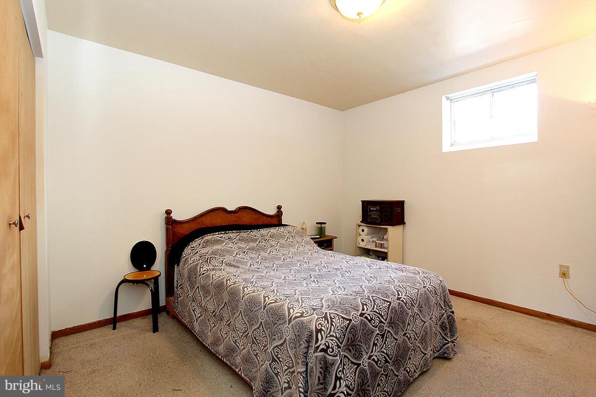 14201 Chesterfield Road Rockville, MD 20853 - Photo 23 of 29 Interior (General)