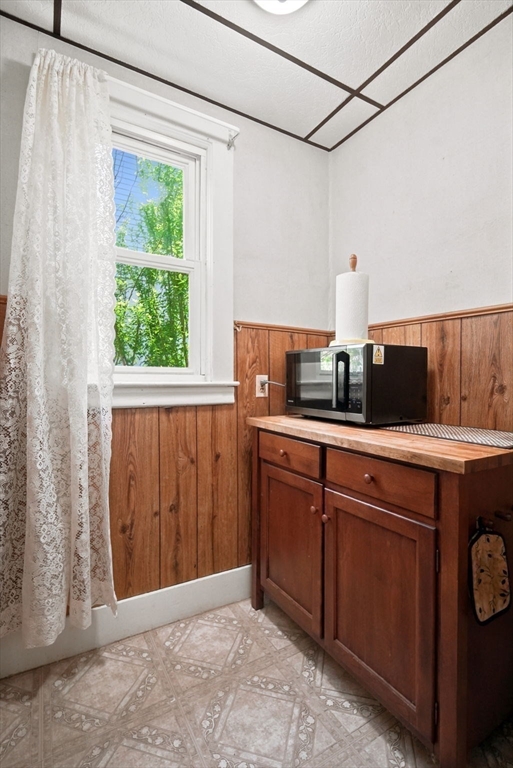 117 Burghardt Street Springfield, MA 01109 - Photo 23 of 42