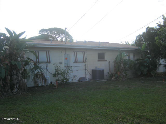 14 Butler Street Melbourne, FL 32901 - Photo 2 of 7 Rear