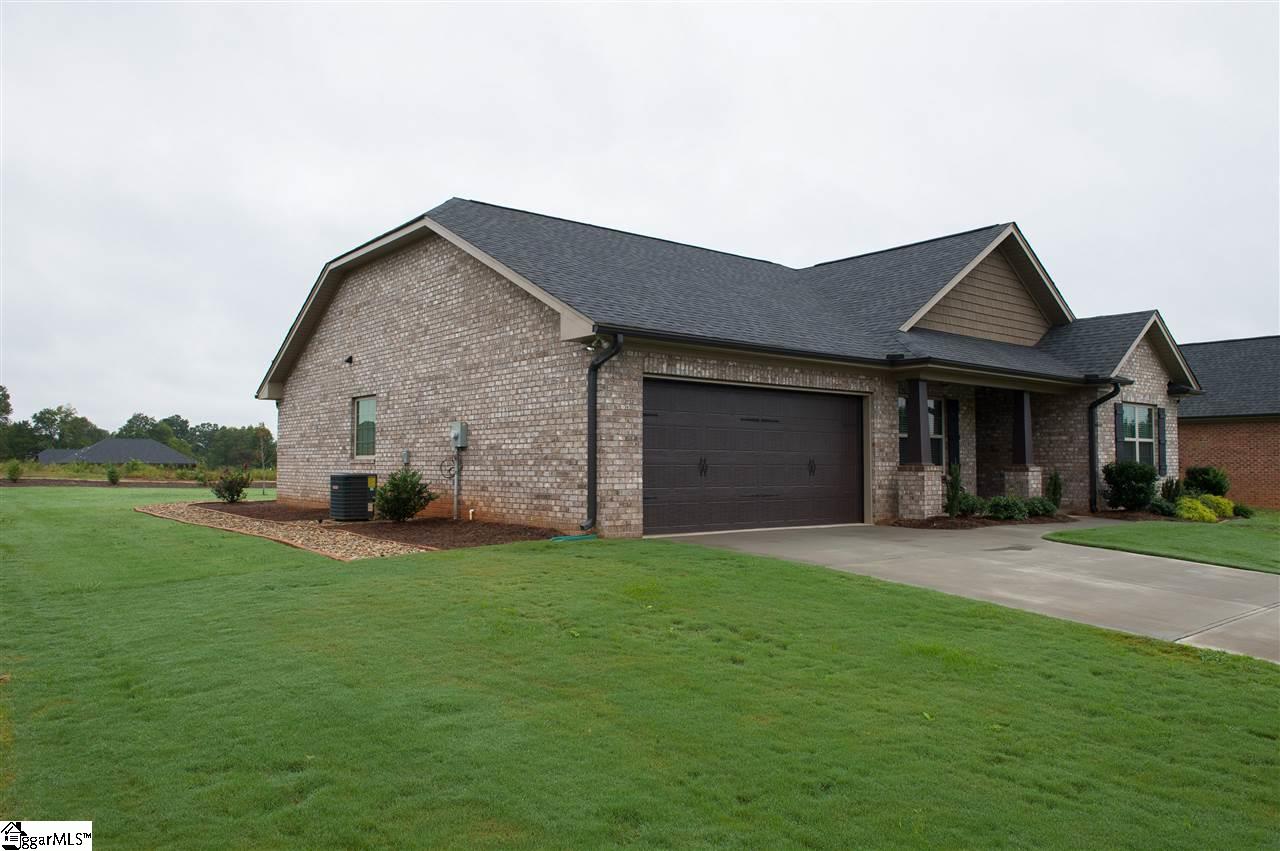 307 East Story Bush Lane Inman, SC 29349 - Photo 3 of 24 Gallery Image 3