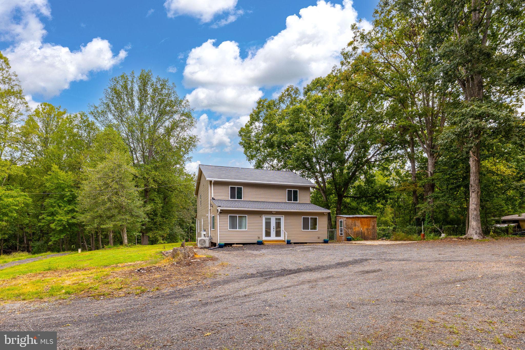 2817 Mountain View Road Stafford, VA 22556 - Photo 2 of 41 Gallery Image 2