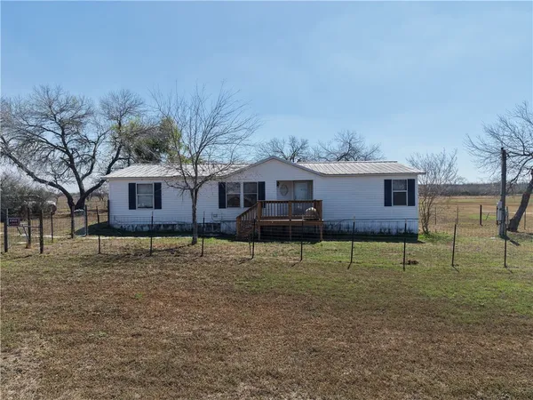 $210,000 | 112 Baldwin Avenue, Lake City, TX 78368