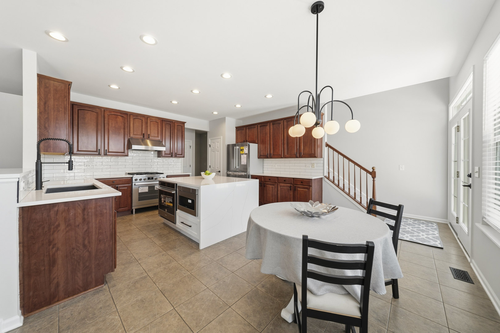 305 Chick Evans Street Bolingbrook, IL 60490 - Photo 10 of 37