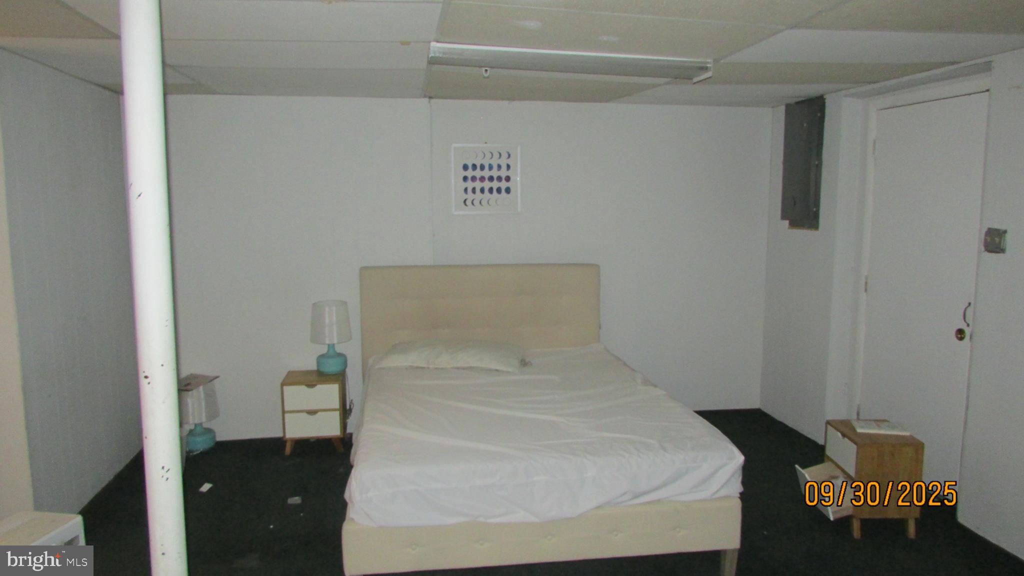 4805 Berwyn House Road, Unit A4805 College Park, MD 20740 - Photo 11 of 17 Spacious, minimalist bedroom with potential.