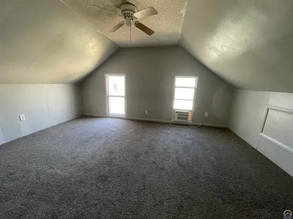 $119,900 | 1530 West Street, Emporia, KS 66801