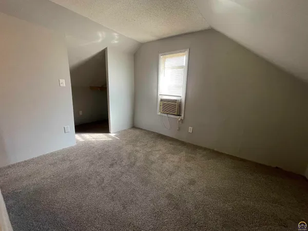 $119,900 | 1530 West Street, Emporia, KS 66801