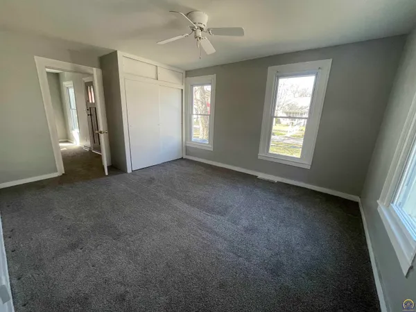 $119,900 | 1530 West Street, Emporia, KS 66801