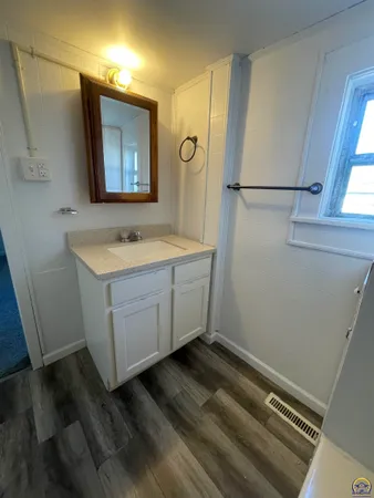 $119,900 | 1530 West Street, Emporia, KS 66801