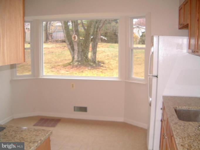 11505 Yates Street Silver Spring, MD 20902 - Photo 3 of 18 Beautiful Bay window view of backyard!