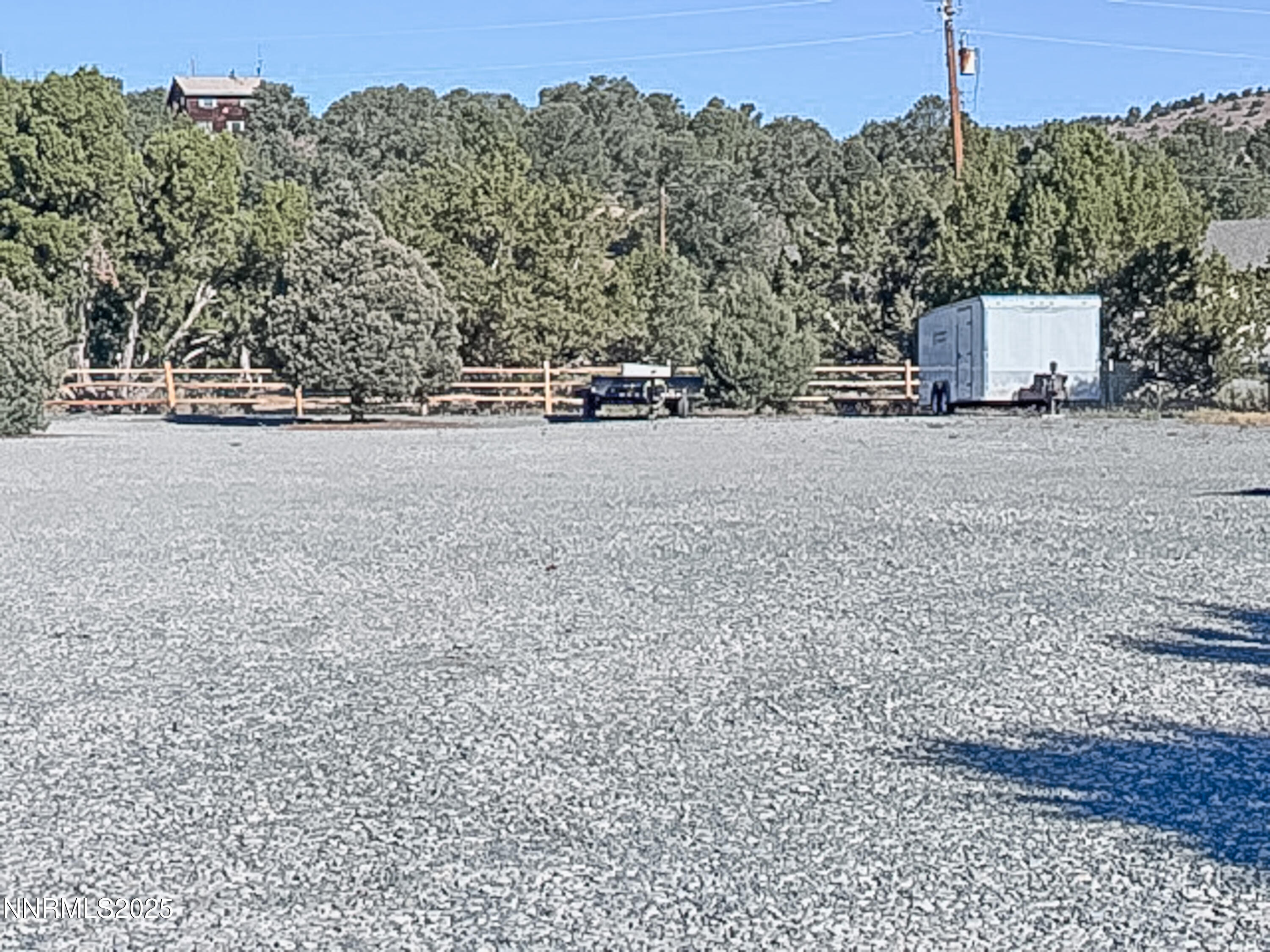 21945 Adobe Road Reno, NV 89521 - Photo 5 of 40 Side Yard 2