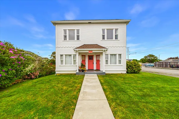 $720,000 | 2504 D Street, Eureka, CA 95501