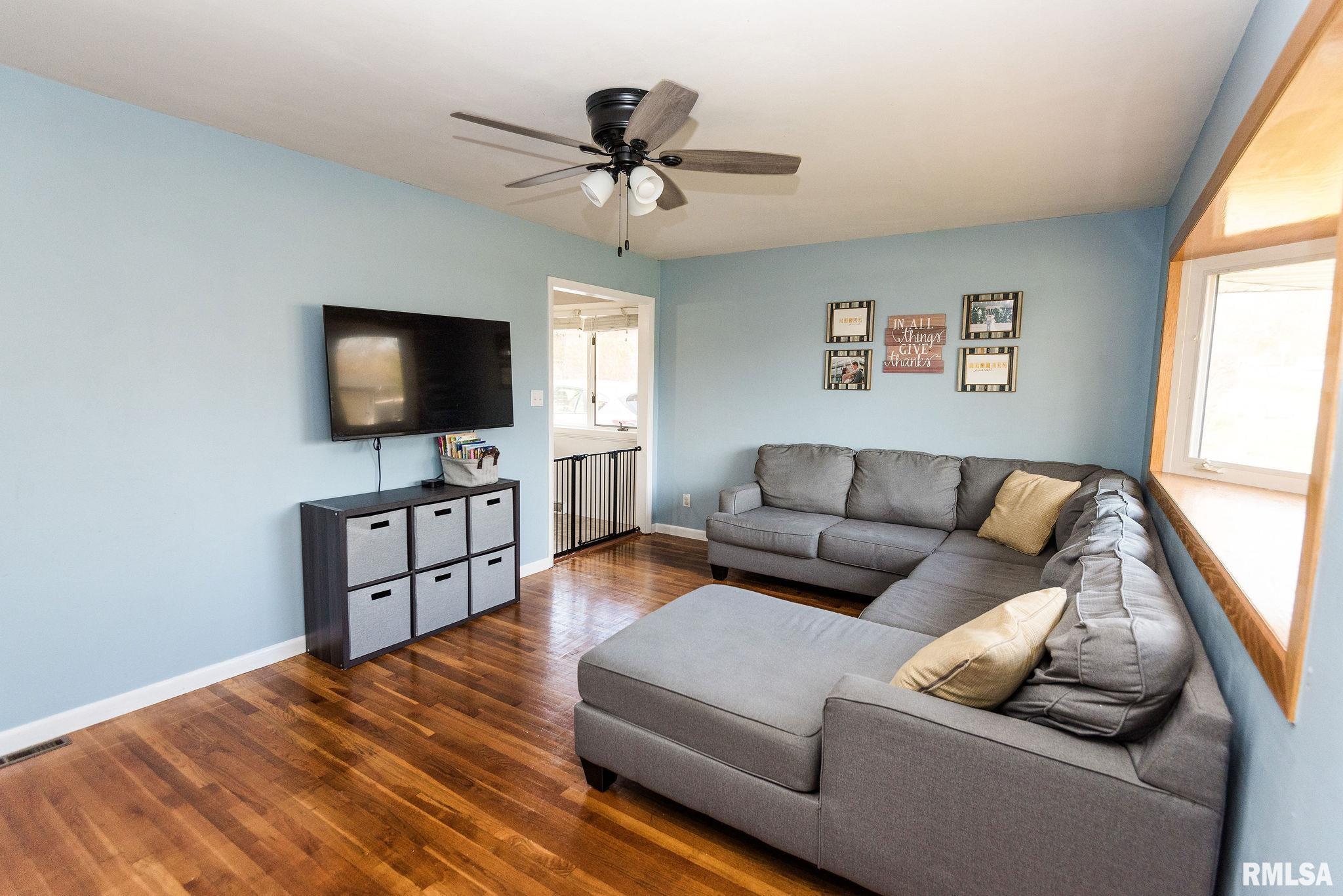 5631 North Hamilton Road Peoria, IL 61614 - Photo 11 of 69 Gallery Image 11