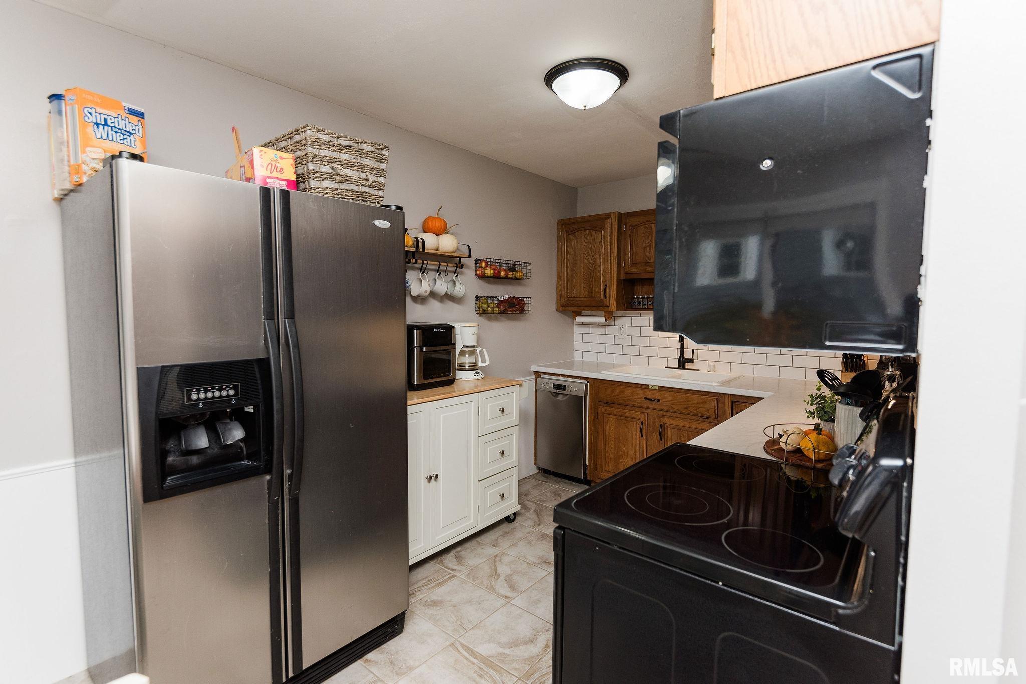 5631 North Hamilton Road Peoria, IL 61614 - Photo 22 of 69 Gallery Image 22