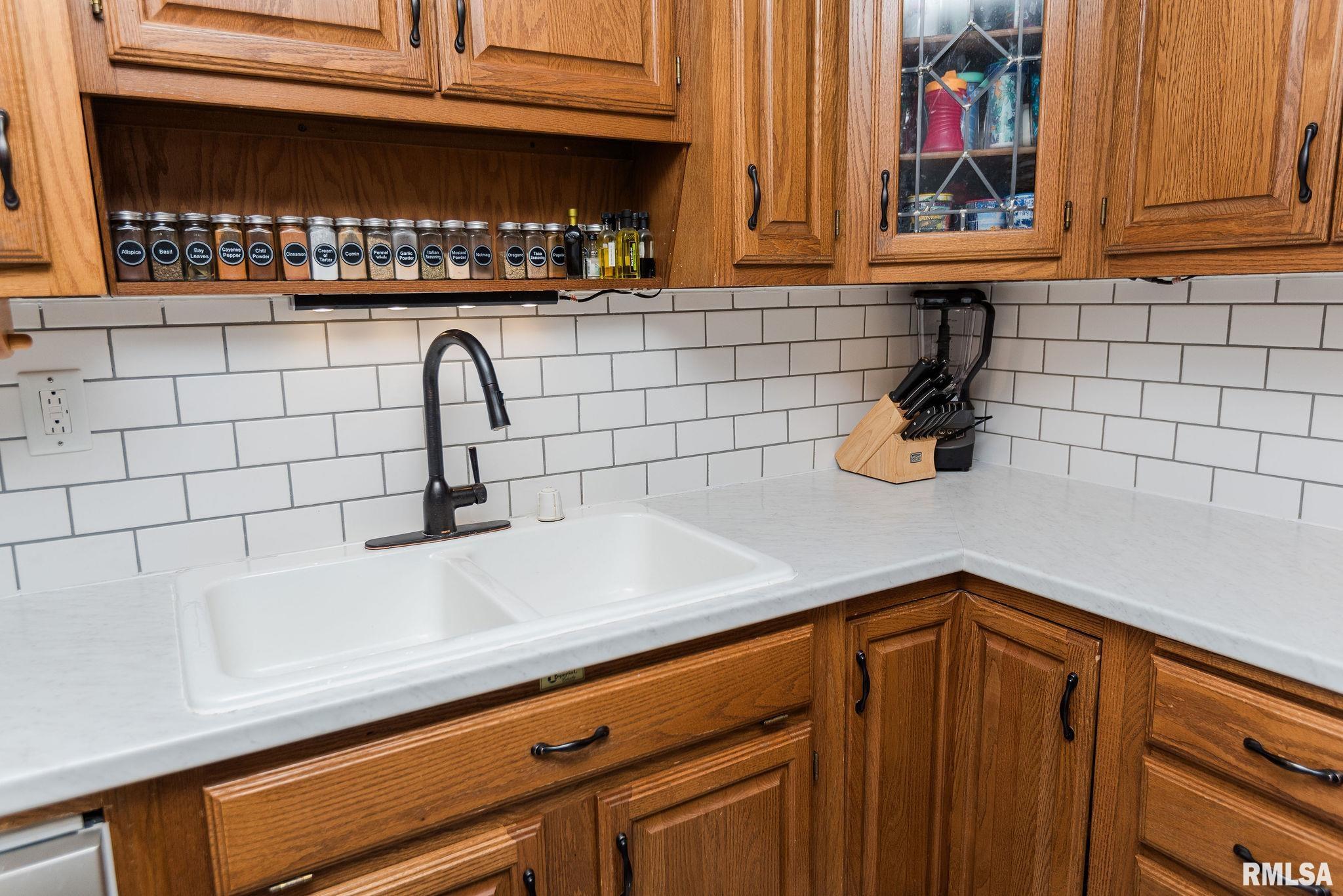 5631 North Hamilton Road Peoria, IL 61614 - Photo 27 of 69 Gallery Image 27