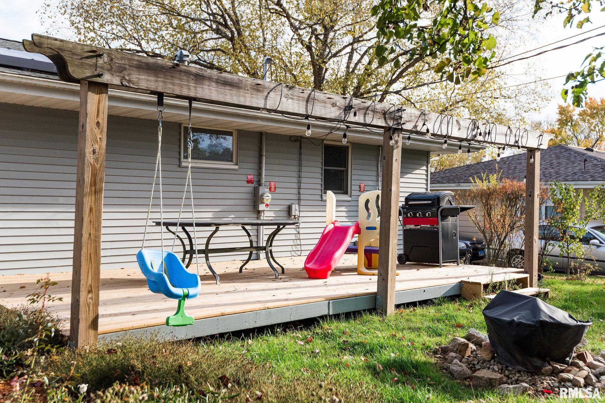 5631 North Hamilton Road Peoria, IL 61614 - Photo 4 of 69 Gallery Image 4