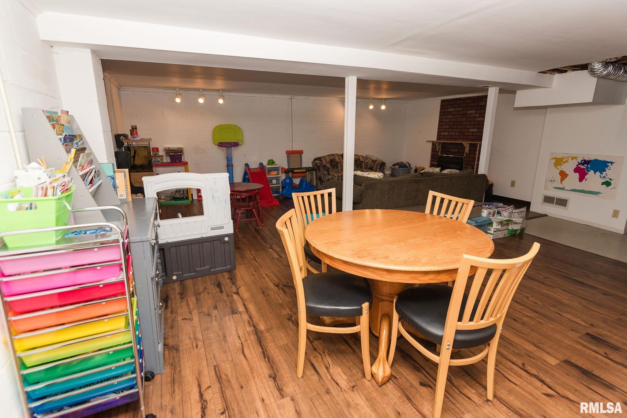 5631 North Hamilton Road Peoria, IL 61614 - Photo 52 of 69 Gallery Image 52