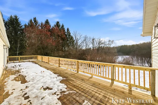 $359,900 | 7976 10 Mile Road Northeast, Rockford, MI 49341