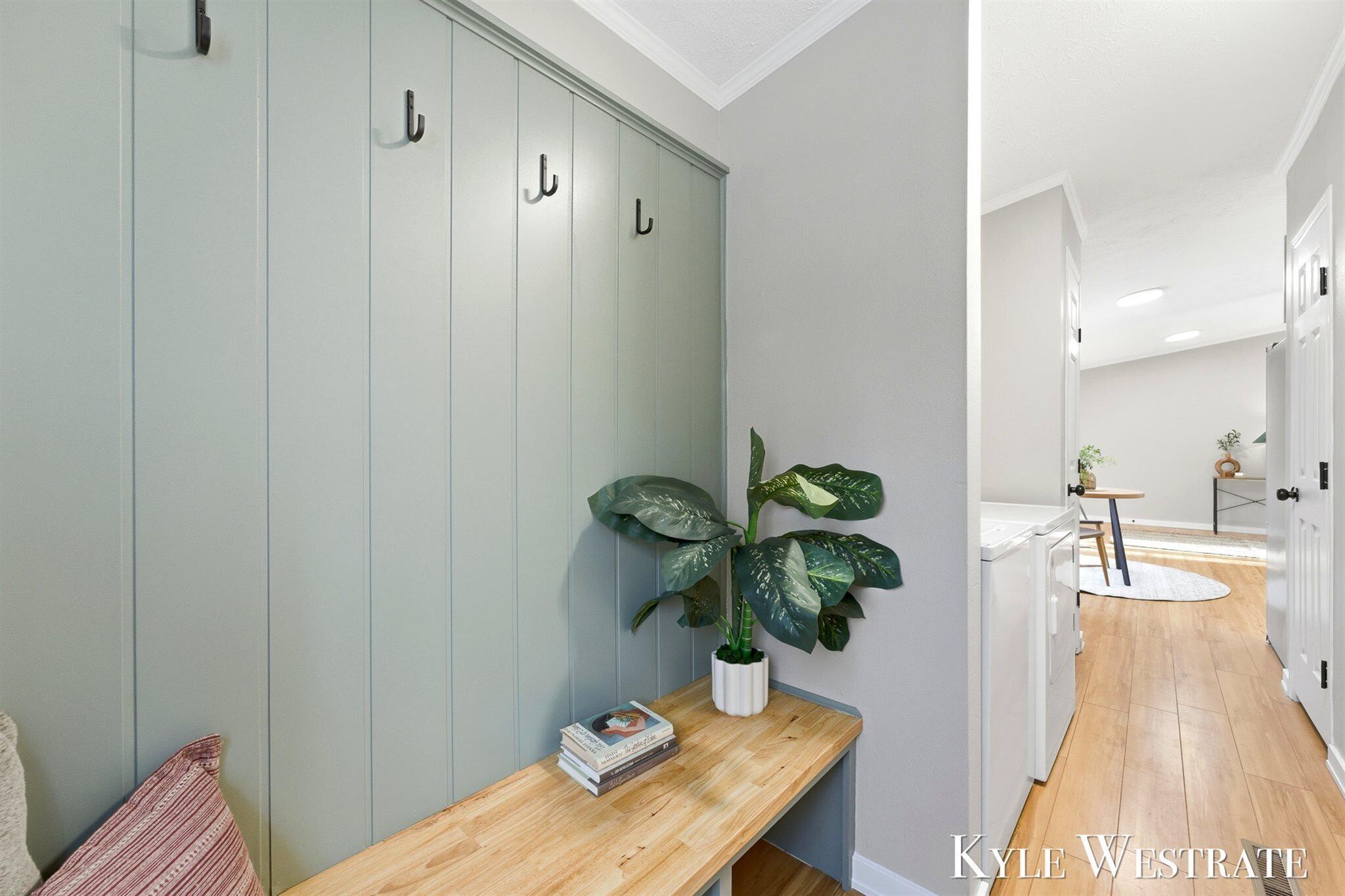 7976 10 Mile Road Northeast Rockford, MI 49341 - Photo 5 of 42 33-031_AIV00154