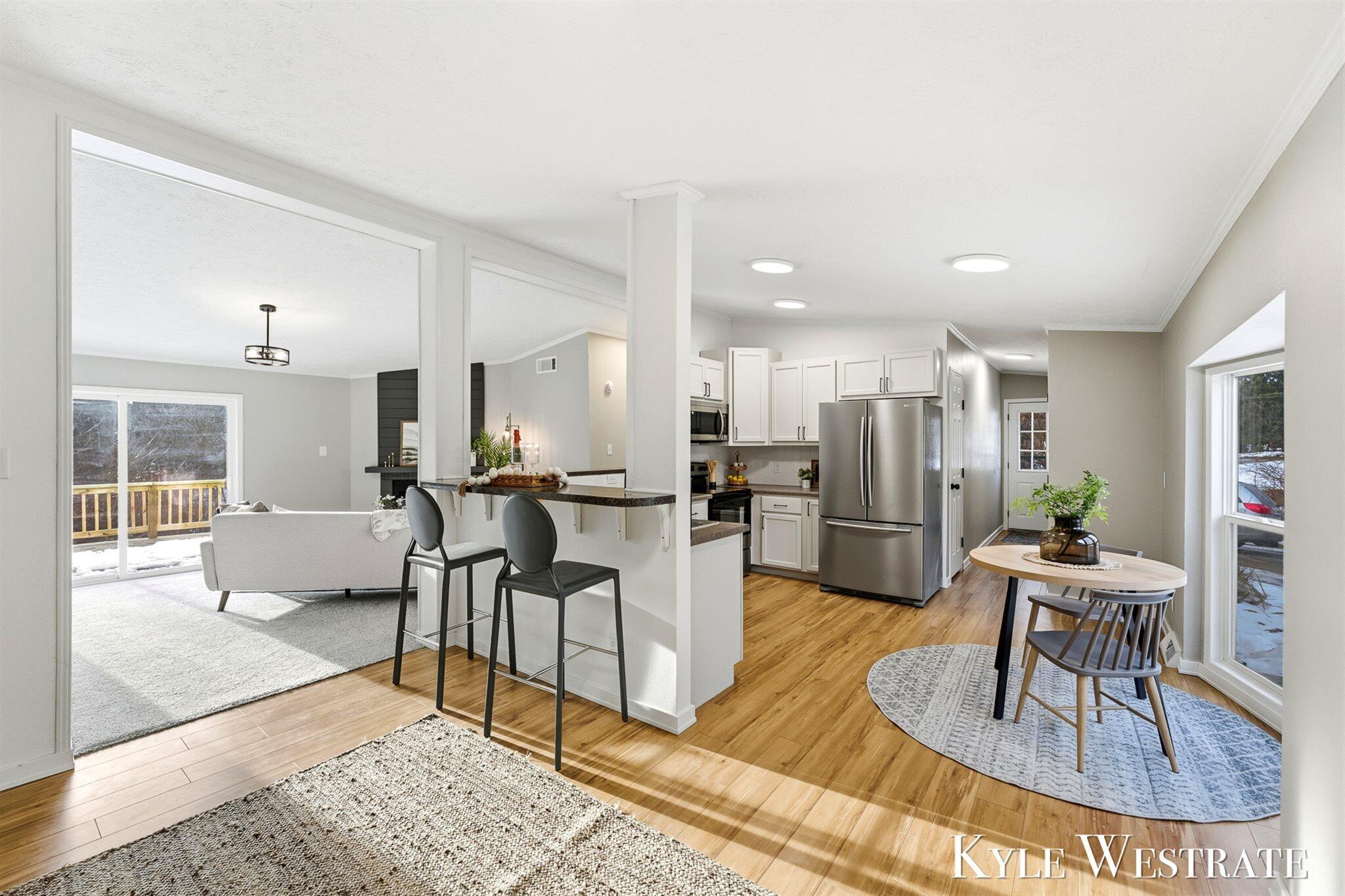 7976 10 Mile Road Northeast Rockford, MI 49341 - Photo 8 of 42 08-009_AIV00124