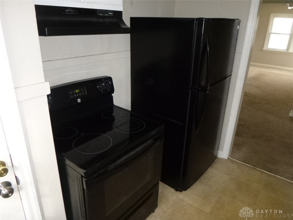 2427 Rugby Road Dayton, OH 45406 - Photo 10 of 19 Gallery Image 10