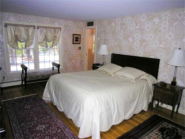 54 Whitman Road Needham, MA 02492 - Photo 13 of 30 Gallery Image 13