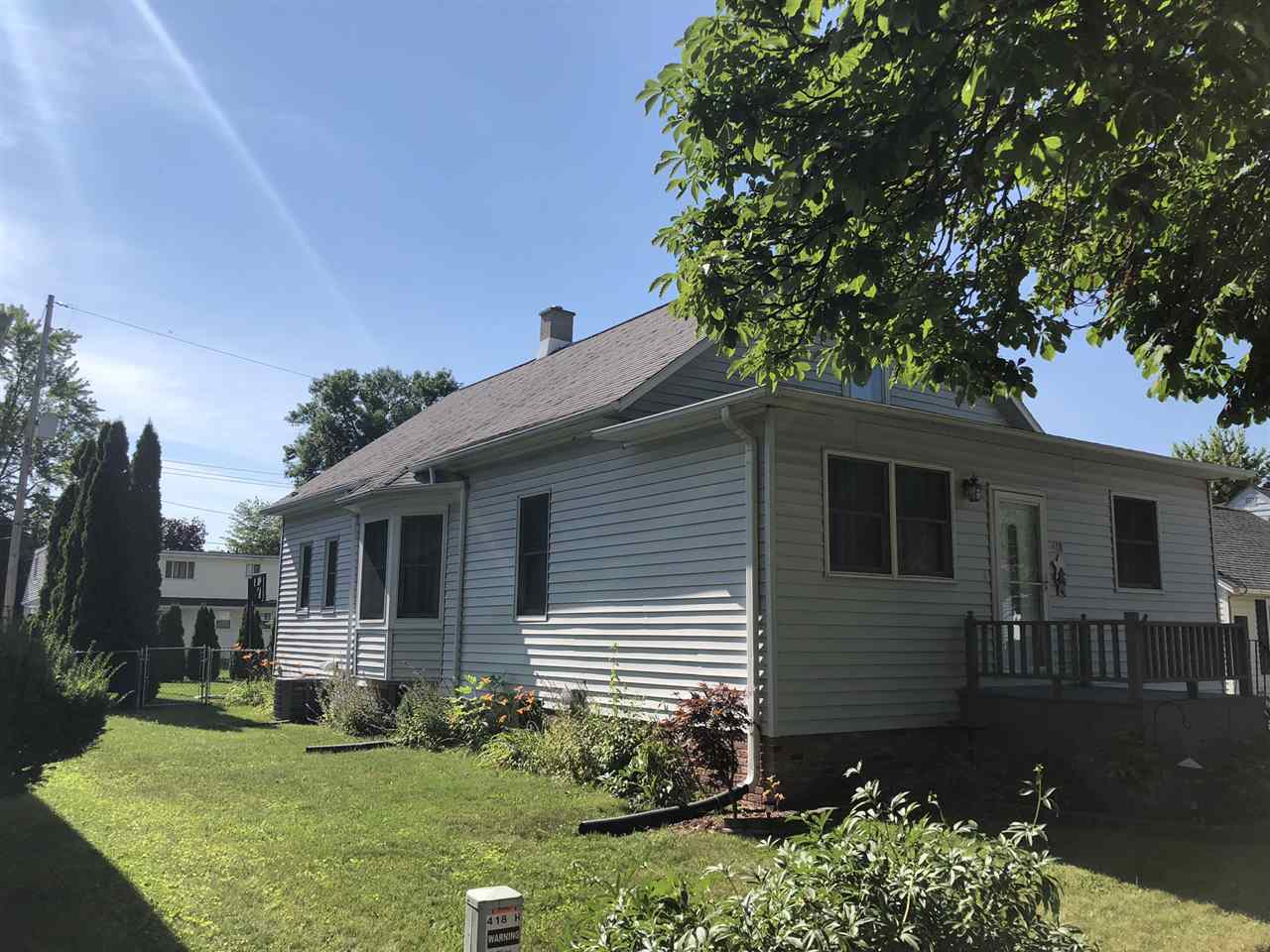 418 Harold Street Bay City, MI 48708 - Photo 1 of 25