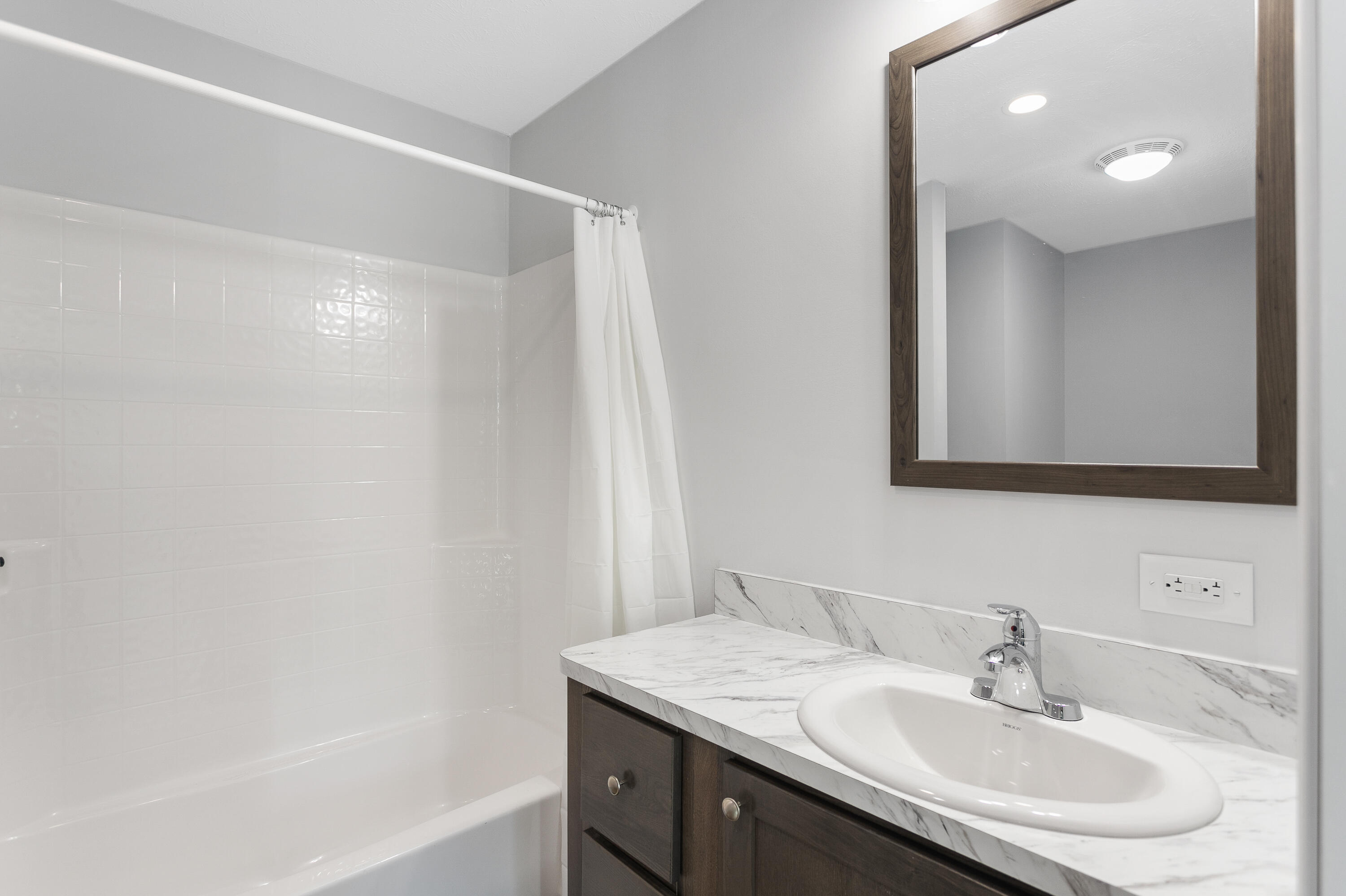 58075 Carman Drive Three Rivers, MI 49093 - Photo 14 of 20 Godley-21