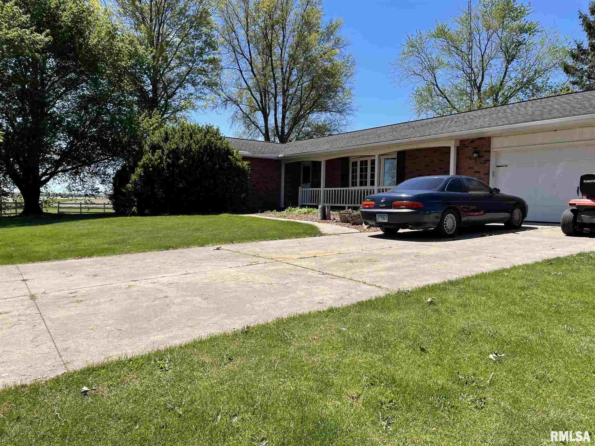 11553 Leinberger Road Athens, IL 62613 - Photo 3 of 22 Gallery Image 3