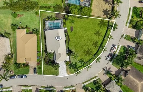 an aerial view of a garden