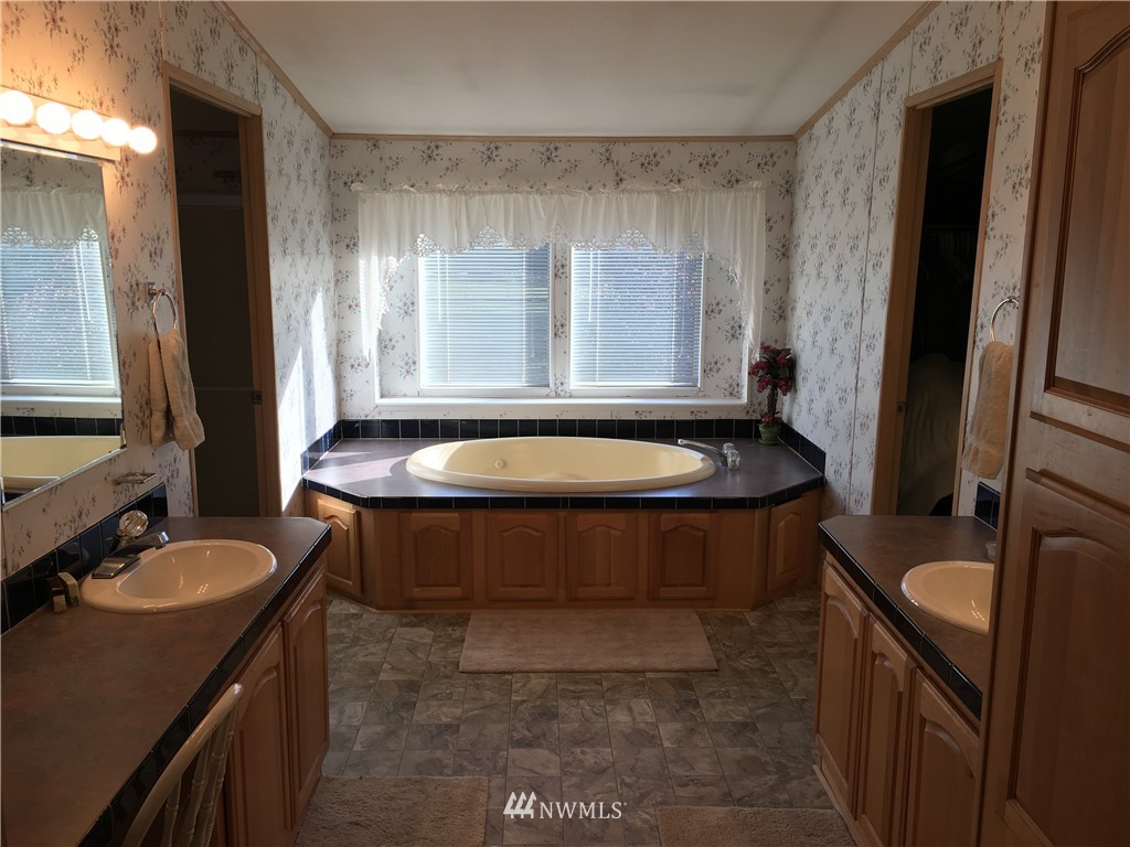 5435 Barr Road Ferndale, WA 98248 - Photo 14 of 25