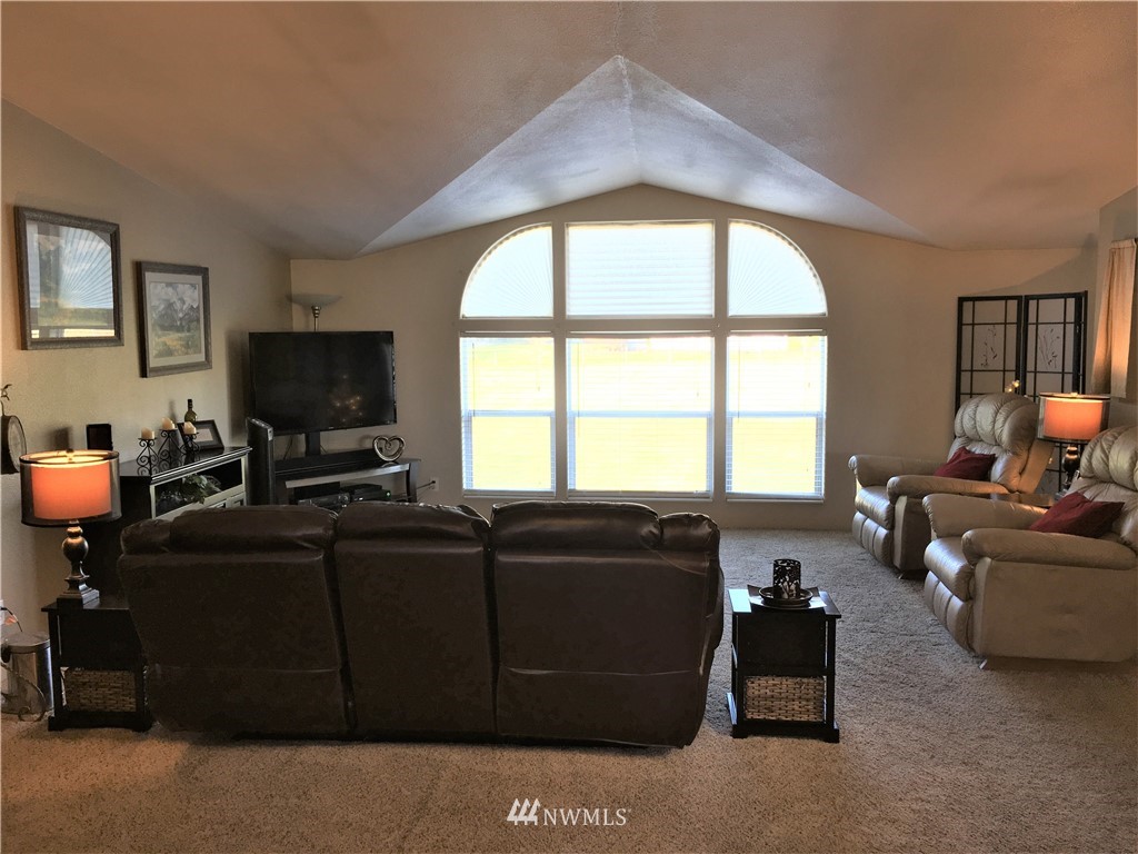5435 Barr Road Ferndale, WA 98248 - Photo 3 of 25