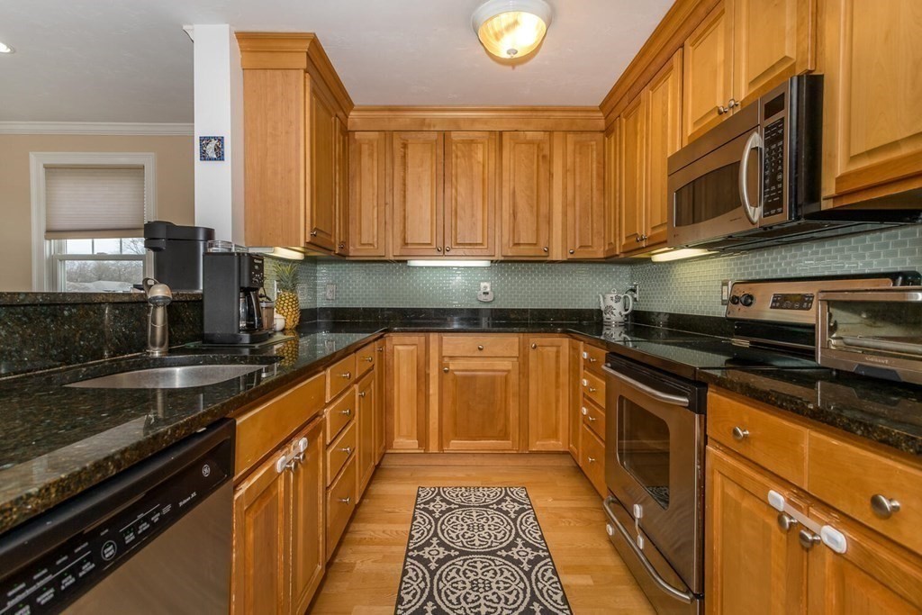 27 Maple Street, Unit F Canton, MA 02021 - Photo 6 of 17 Gallery Image 6