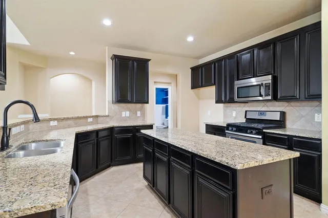 $425,000 | 12437 Lonesome Pine Place, Fort Worth, TX 76244