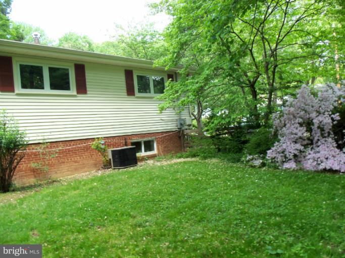3615 Cornell Road Fairfax, VA 22030 - Photo 1 of 30 Exterior (Rear)