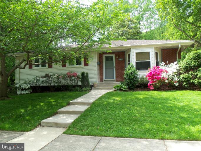 3615 Cornell Road Fairfax, VA 22030 - Photo 25 of 30 Exterior (Front)