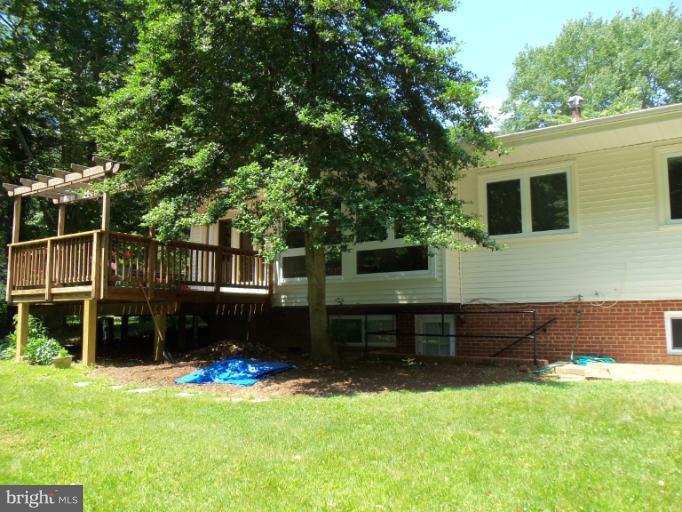 3615 Cornell Road Fairfax, VA 22030 - Photo 28 of 30 Exterior (Rear)