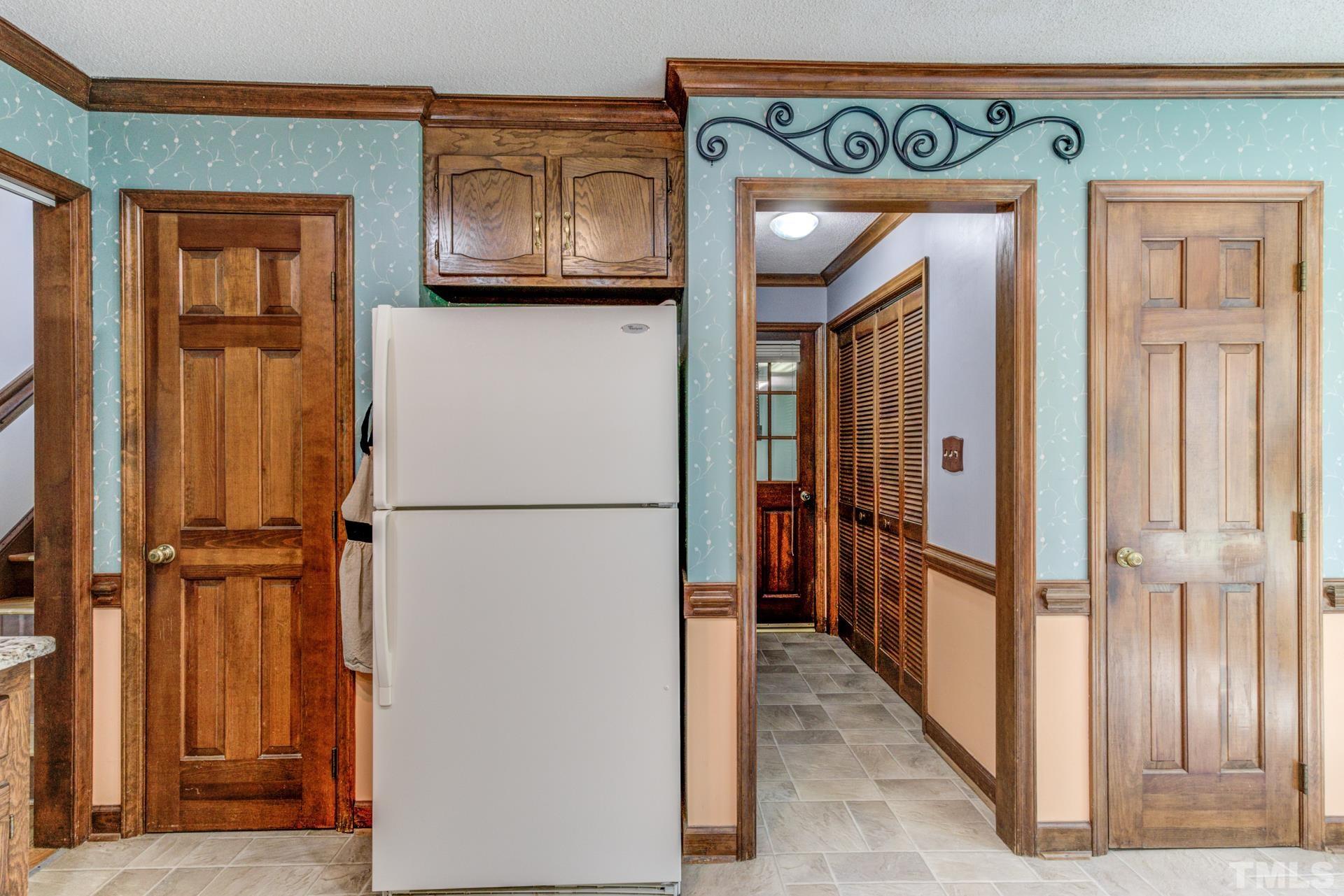 5904 Hampton Ridge Road Raleigh, NC 27603 - Photo 9 of 28